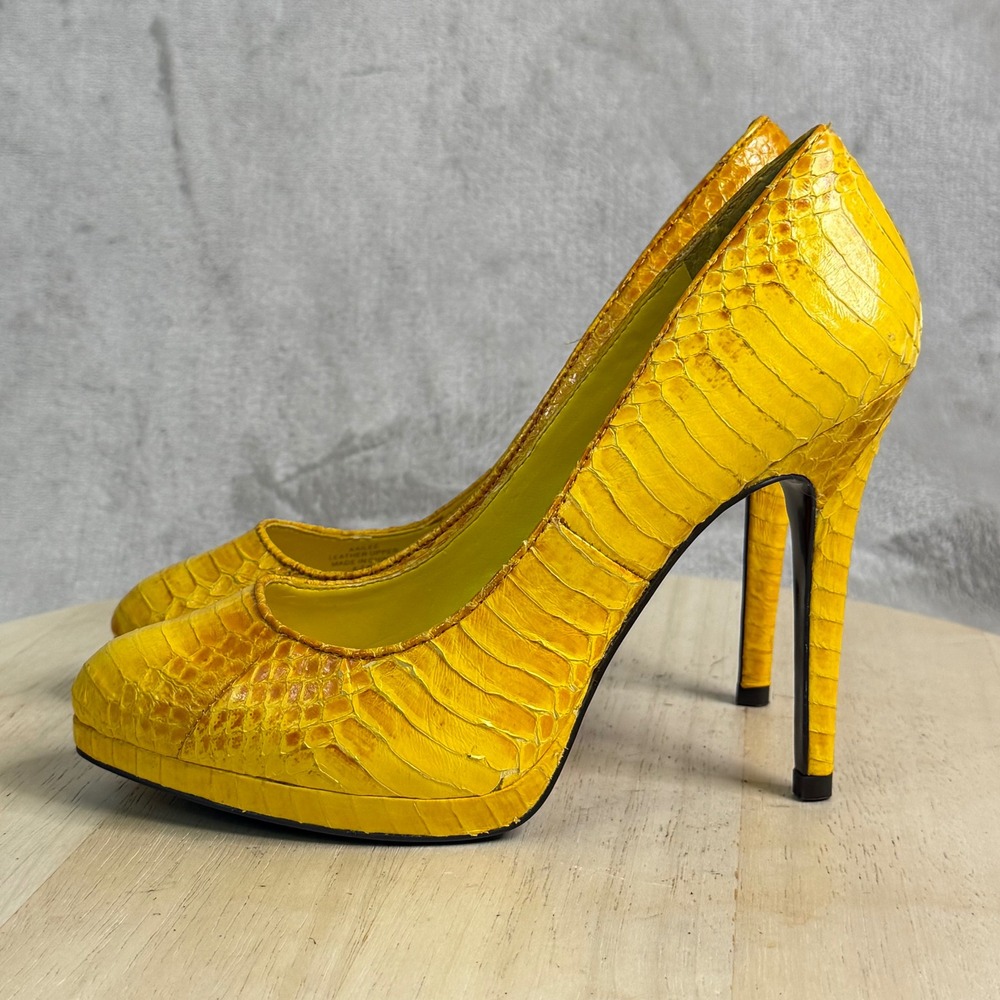Lauren Ralph Lauren Kailee Yellow Snakeskin Embossed Leather Platform Pumps 5.5B - Picture 3 of 16